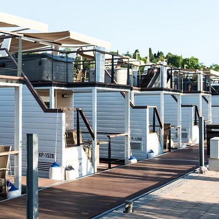 ポルトローシュ Marina Luxury Houseboat Oliveヴィラ エクステリア 写真