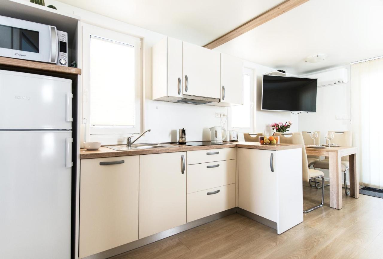 ポルトローシュ Marina Luxury Houseboat Oliveヴィラ エクステリア 写真