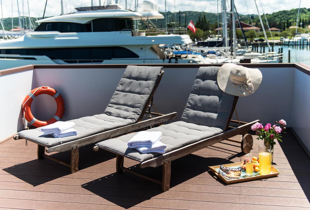 ポルトローシュ Marina Luxury Houseboat Oliveヴィラ エクステリア 写真